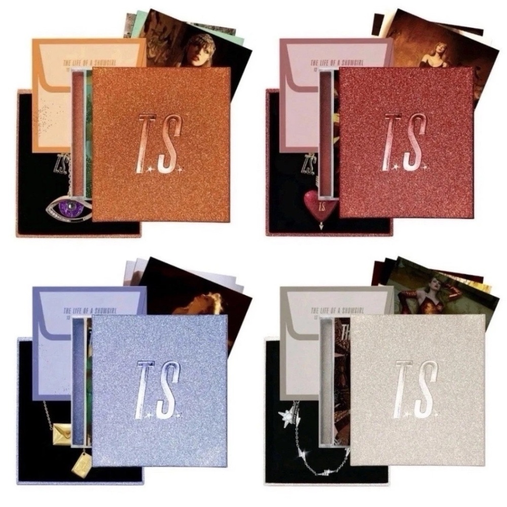 Taylor Swift - The Life of a Showgirl Deluxe CD Complete Set